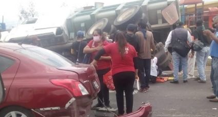 FUERTES IMÁGENES: Dompe arrolla a motociclista tras volcarse en Puebla