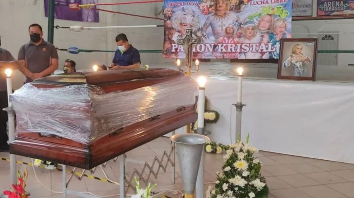 Luto en los encordados; dan último adiós al luchador Pasión Kristal en Tabasco