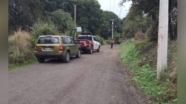 Hallan el cadáver con varios impactos de bala; fue envuelto en una lona de propaganda política