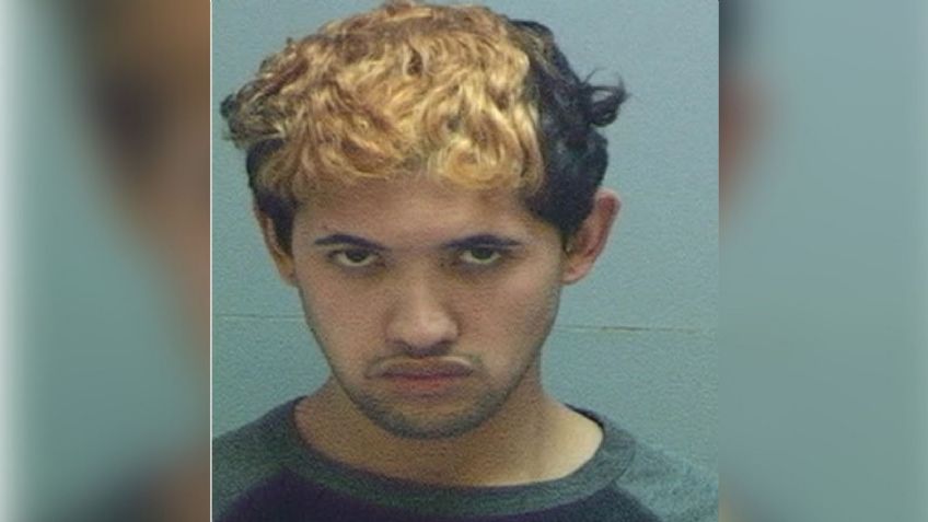 Niño de 5 años escapa de un abusador arrastrándose entre los cubículos de un baño público