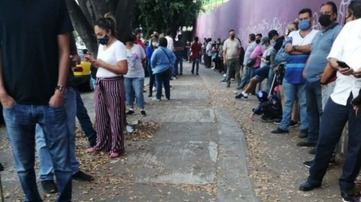 Ciudadanos de SLP reportan tardar hasta 3 horas para emitir su voto en algunas casillas