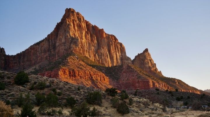 Recuperan el cuerpo de una mujer en un cañón; cayó desde 20 metros y murió