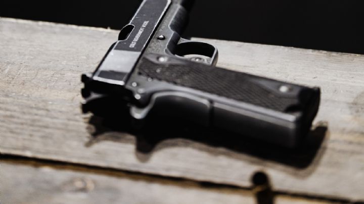 Claudia y Carlos asesinan a un hombre; ella le dio el arma y él lo acribilló sin piedad