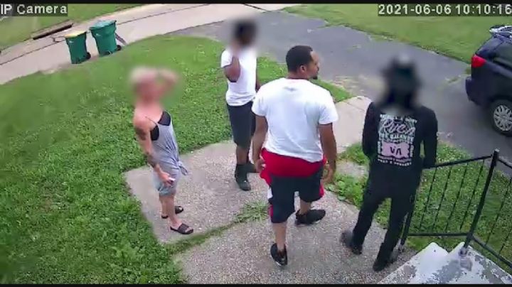 Disputa entre vecinos por cortar el pasto acaba con un hombre muerto tras un tiroteo