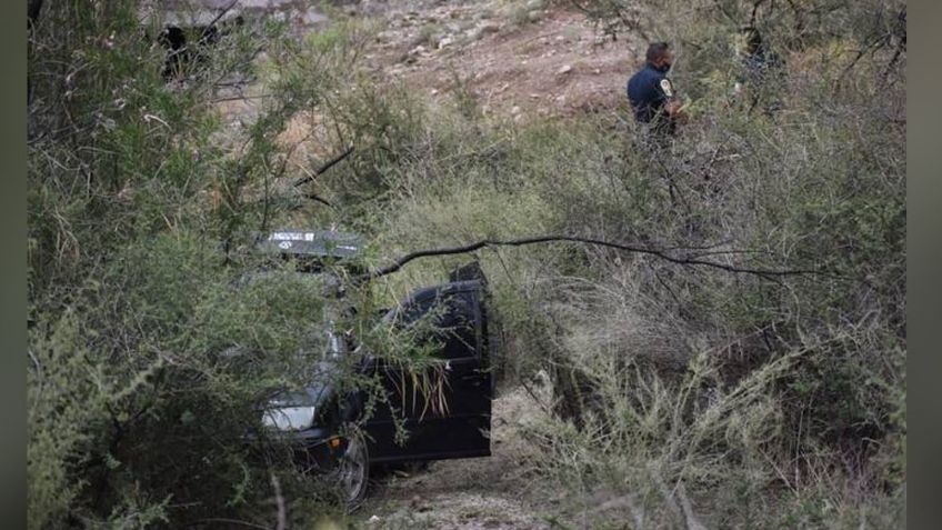 Encuentran el cuerpo de un hombre esposado y con evidentes signos de tortura; estaba encajuelado