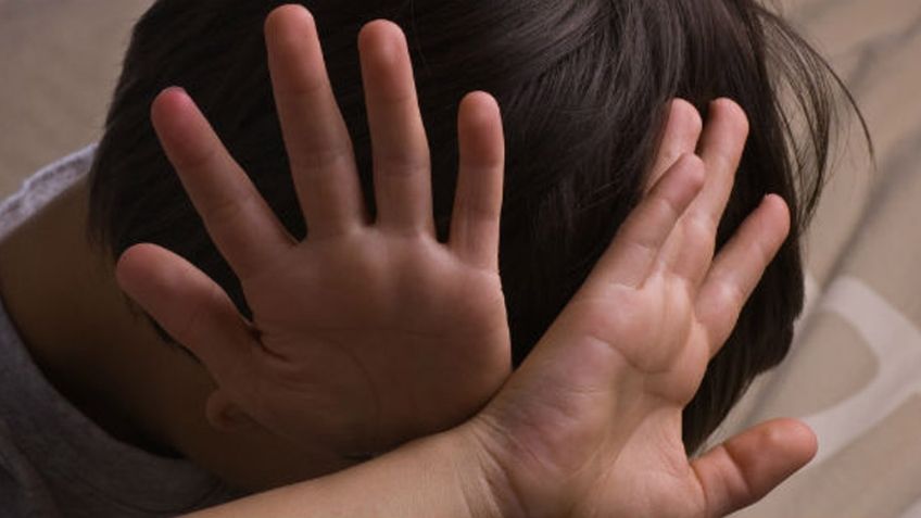 Infierno en casa: Tres niños huyen de su familia por maltrato; piden dinero y los hallan en carretera