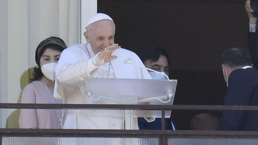 VIDEO: Acompañado de niños enfermos, reaparece el Papa Francisco en nosocomio de Roma