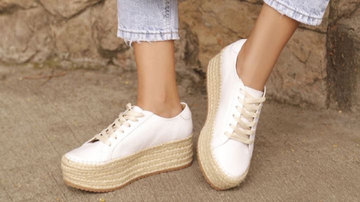 'Outfit': Estos son los zapatos que debes combinar con tus 'jeans' de color claro