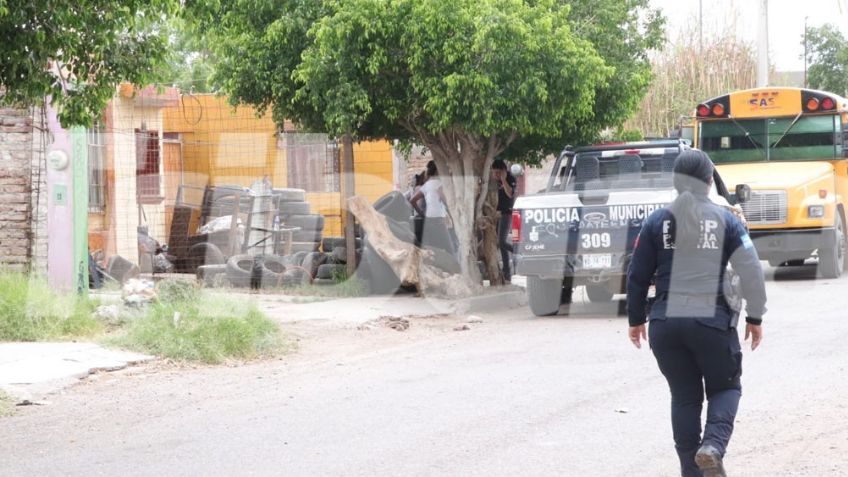 Rastreadoras localizan 2 cuerpos enterrados al interior de un domicilio en Cajeme; se rumora un tercero