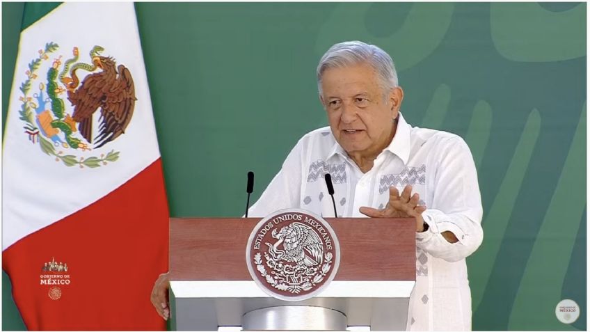 Consulta popular para juzgar expresidentes: Pese a veda del INE, AMLO seguirá con sus giras