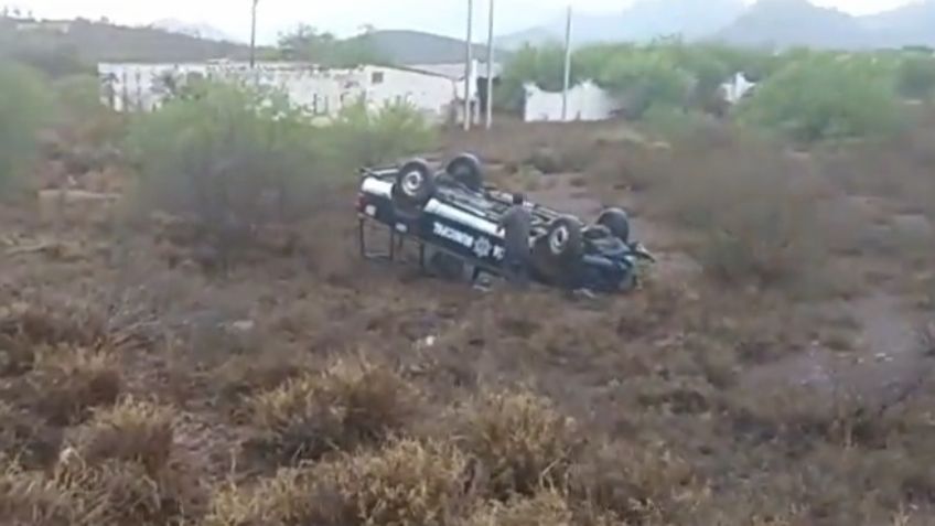 Guaymas: Un oficial resulta lesionado tras volcar en su patrulla en San Carlos