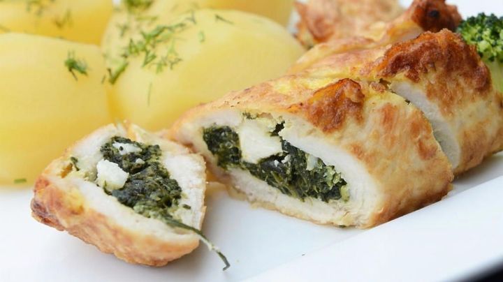 ¡Simplemente delirante! Este pollo relleno de queso y verduras cambiará tu día por completo