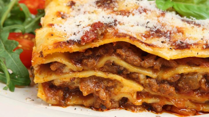 De Italia a México: Disfruta de lo mejor de los dos mundos con esta lasaña de mole y pollo