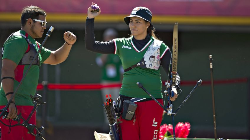 Alejandra Valencia y Luis Álvarez avanzan a los cuartos de final en tiro con arco