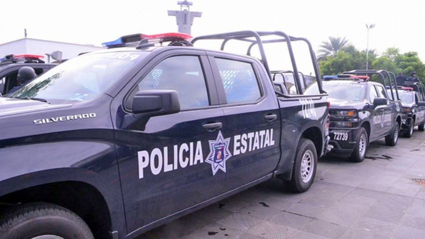 VIDEO: Policías de Tabasco golpean y patean a una mujer a bordo de patrulla