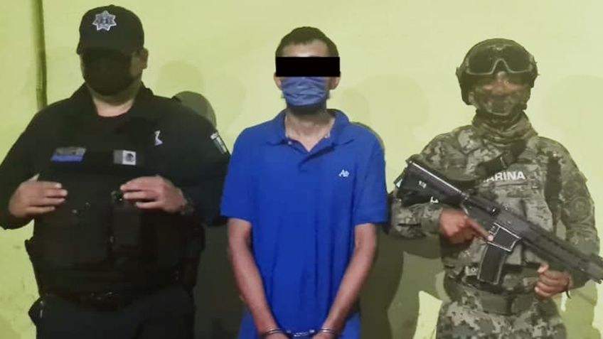 Agarran a presunto 'tirador' en calles de Ciudad Obregón; llevaba varias dosis de 'crystal'