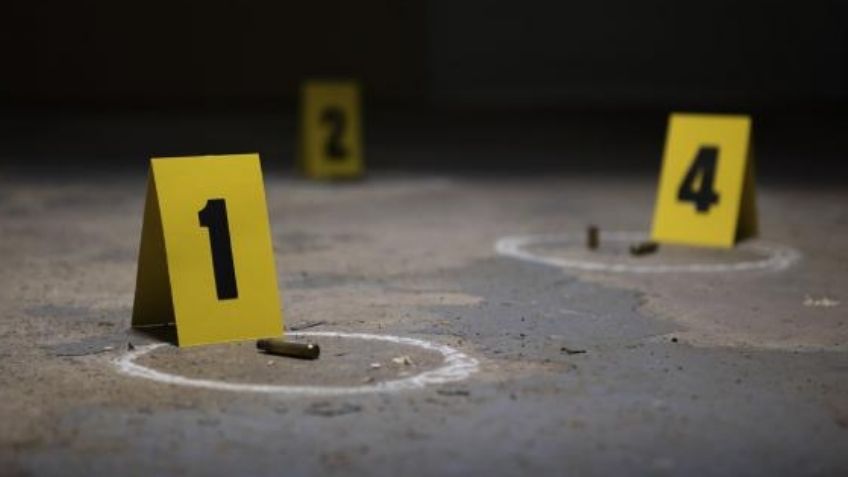 Asesinan a una mujer frente a una iglesia; le acuchillaron varias veces el cuello