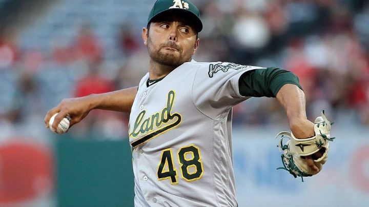 Soria suma uno más; el lanzador mexicano es cambiado a los Azulejos de Toronto