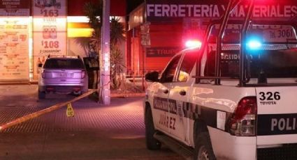 Atacan a balazos a padre e hijo y mueren de camino al hospital; se les acabó la gasolina del auto