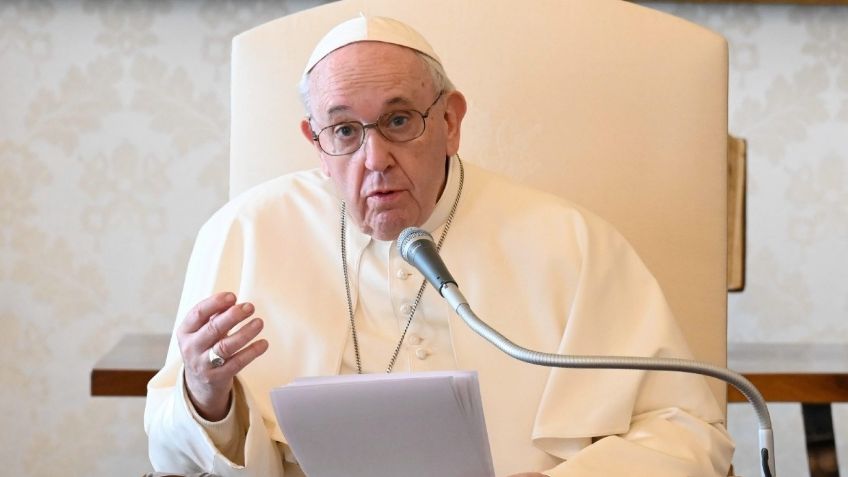 Papa Francisco asegura que la Iglesia no rechaza a homosexuales: "Fieles de la Iglesia sí"