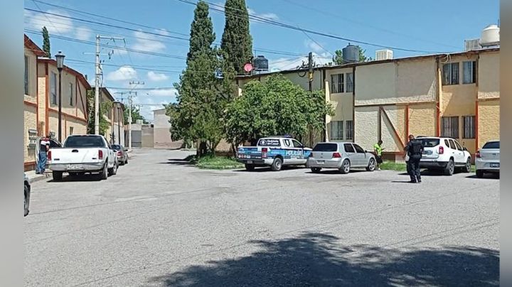 Desolado final: Anciano es encontrado sin vida al interior de un departamento; estaba putrefacto