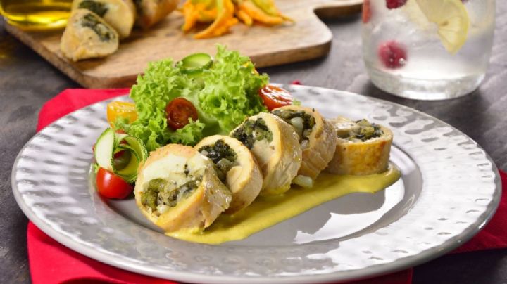 ¡Pura delicia! Dale un abrazo a tu paladar con este pollo relleno de calabacitas y mostaza