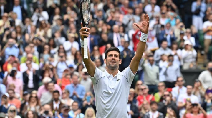 Djokovic al acecho de Federer y Nadal; disputará final de Wimbledon