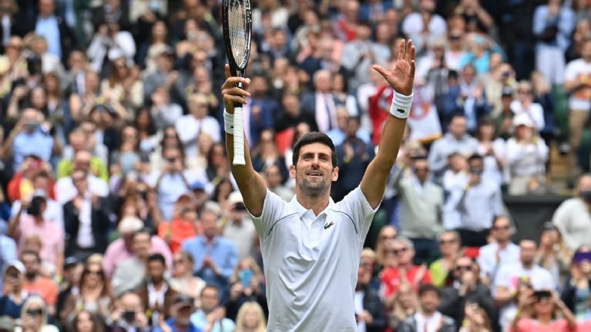 Djokovic al acecho de Federer y Nadal; disputará final de Wimbledon