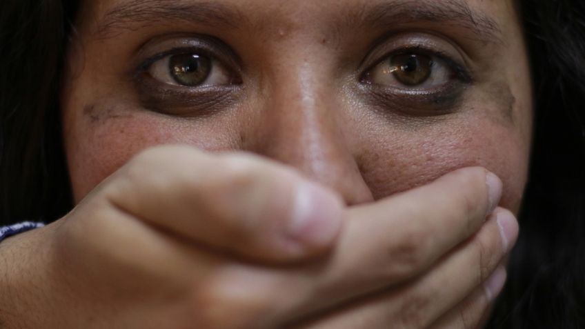 Tras recibir brutal golpiza de su novio, Sayuri tomó un cuchillo y lo mató para defenderse; fue detenida