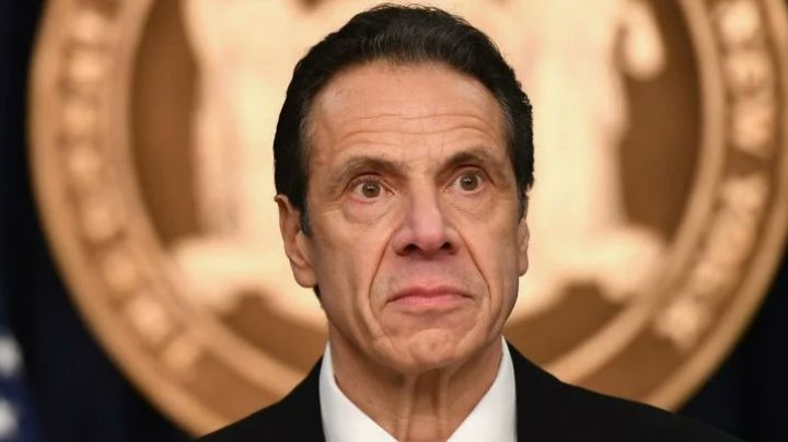 Tras ser acusado de abuso, renuncia Andrew Cuomo, gobernador de Nueva York