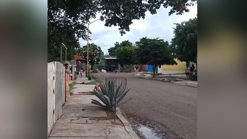 Pólvora en Ciudad Obregón: Pistoleros interceptan y matan a un joven al exterior de un abarrotes