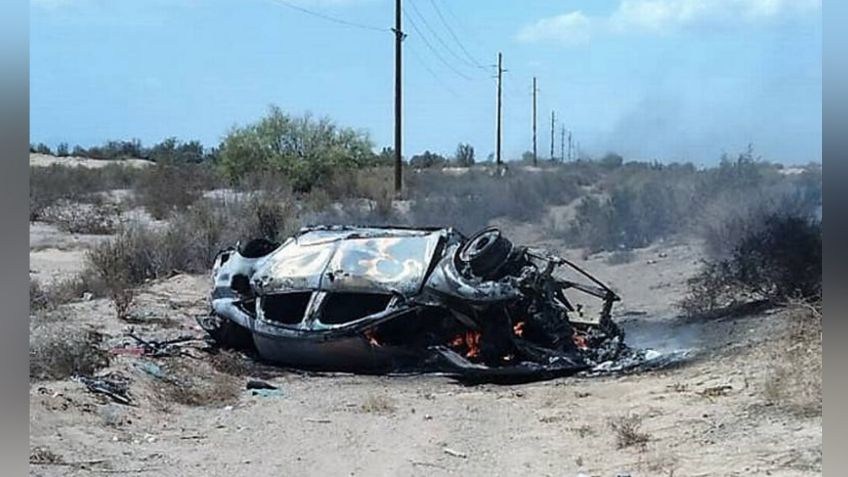 Conductores salen ilesos de 'milagro' tras volcarse en carretera de San Luis Río Colorado