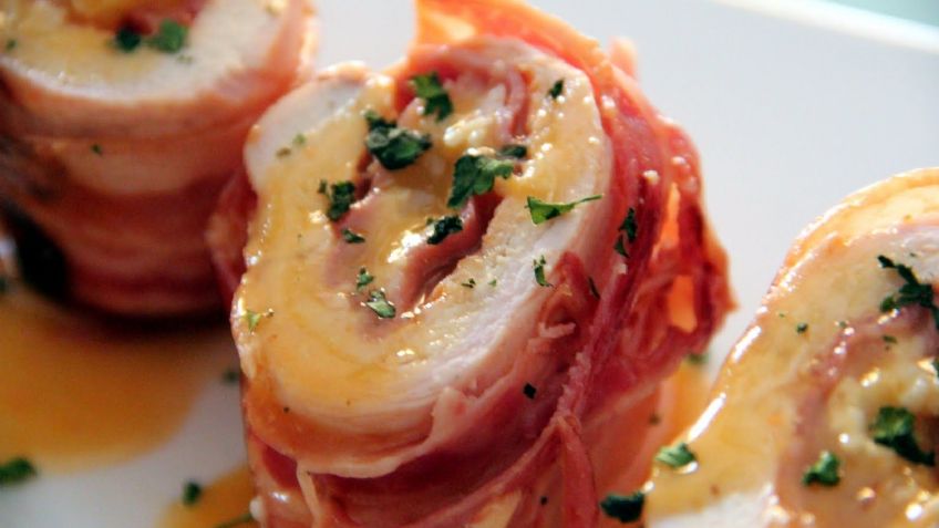 Deleita a tu paladar con estos rollos de pollo a la hawaiana; la receta es muy fácil