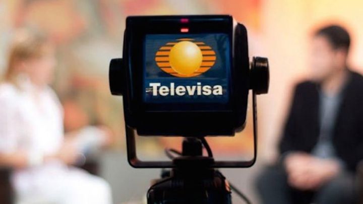 ¡Tiene novia! Sacan del clóset a famoso de Televisa y filtran íntimos chats con otro hombre