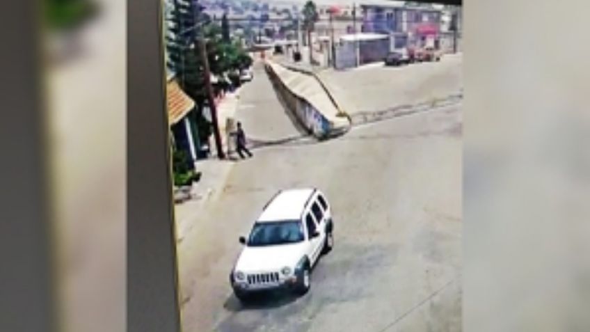 A plena luz del día, 'levantan' a madre y sus 2 hijas en Tijuana; el ilícito queda en VIDEO