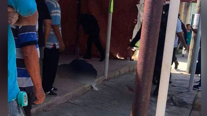 Pánico en Veracruz: Pistoleros a bordo de un auto privan de la vida a un hombre