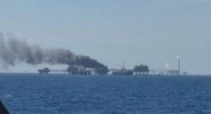 Explota planta de Pemex en Golfo de México; AMLO confirma una víctima mortal y desaparecidos