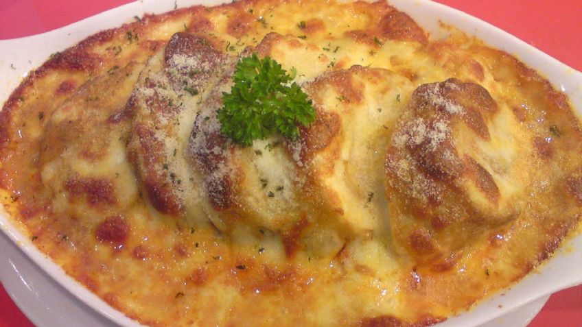 ¿No sabes qué cenar? Este pollo gratinado al curry te salvará la vida