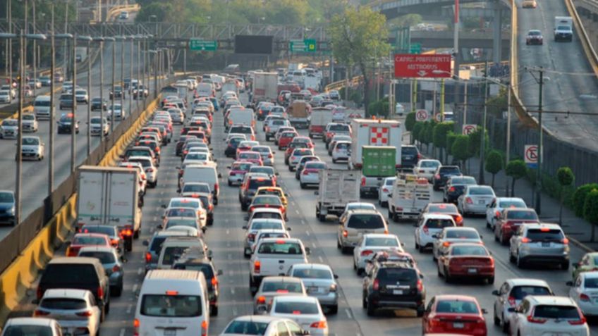 Hoy No Circula: ¿Qué coches 'descansan' este martes 24 de agosto en la CDMX y el Edomex?