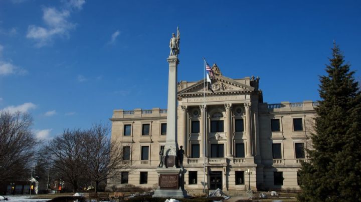 Terror en Illinois: Se registra un tiroteo cerca del Palacio de Justicia; hay dos víctimas hispanas