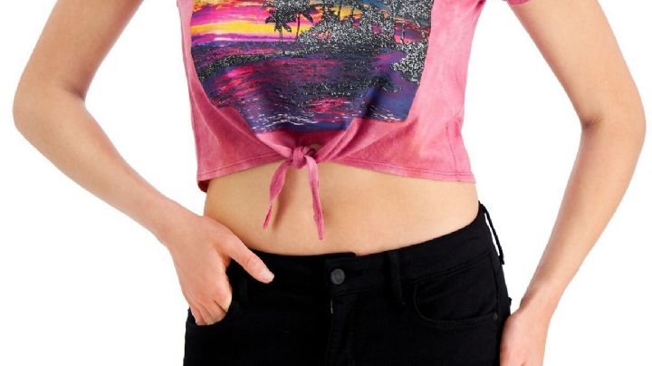 ¡Alerta de moda! El top ombliguero del 2000 está de regreso; arrasará en los 'outfits' de esta temporada