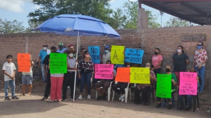 Cajeme: Vecinos de la Leandro Valle, se oponen a instalación de antena de comunicación