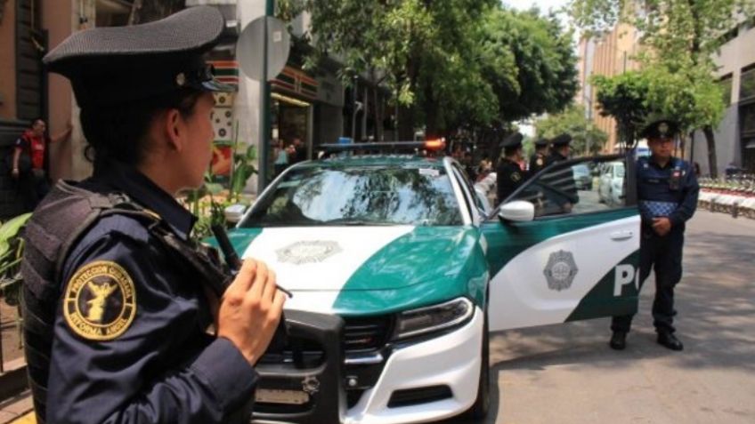 CDMX: Molesta mujer atropella a una oficial de Tránsito que intentaba detenerla