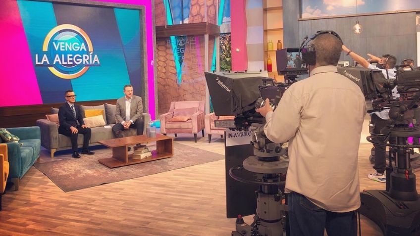 ¿Luto en TV Azteca? Conductores de 'VLA' dejan en shock y lloran en vivo por asesinato de su padre