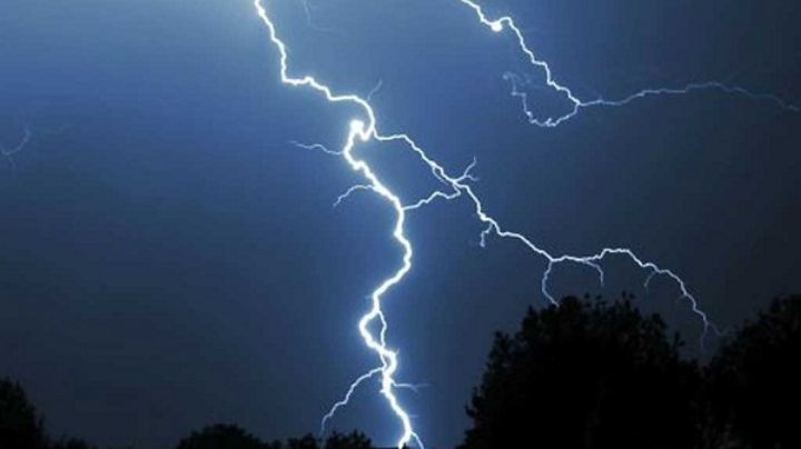 ¡De no creerse! Tras ser golpeado por un rayo, perece José Luis en plena vía pública