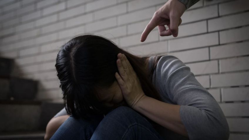 Abominable crimen: Una policía es abusada por tres sujetos; filmaron el acto y la extorsionaron