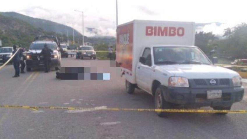 Jovencita de 19 muere al chocar contra camioneta; sufrió diversas fracturas