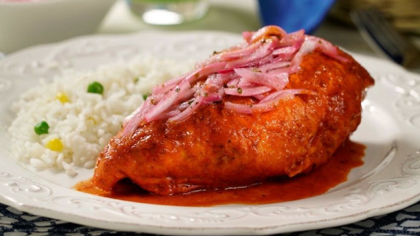 ¡Ideal para el 16 de septiembre! Descubre cómo preparar pollo al pibil; la receta es muy fácil