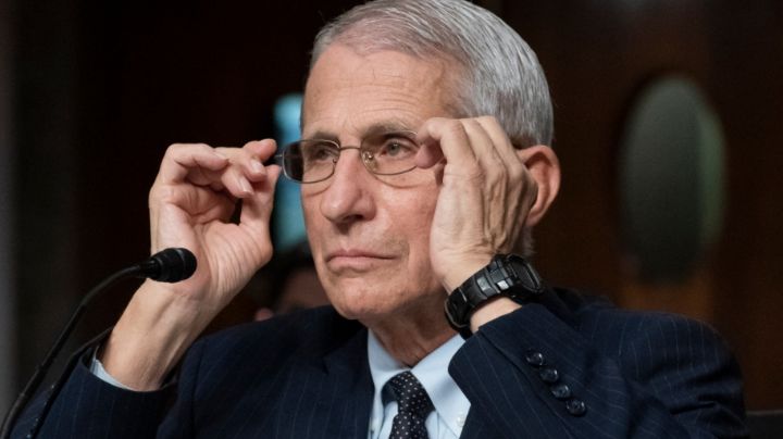 Denuncia asesor de salud de EU amenazas de muerte; lo acusan de muertes por Covid-19