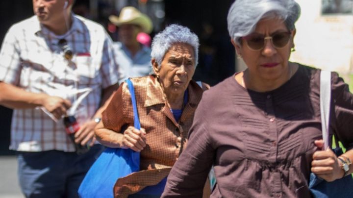 ¡Toma nota! Aumento de UMA así afecta a 'abuelitos' pensionados